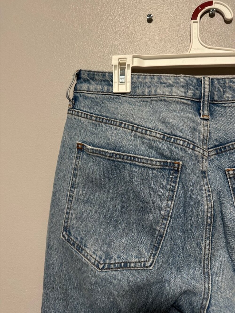 Madewell The Curvy Mid-Rise ’90s Straight Jean Light Wash 31 - Picture 8 of 14